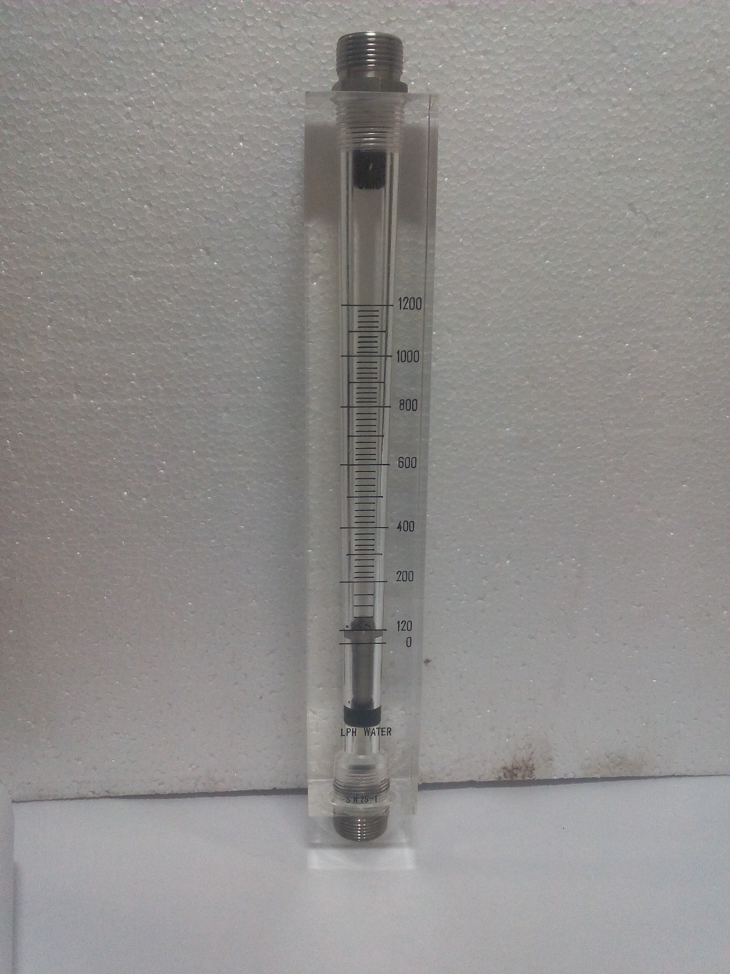 Acrylic Body Rota meter in Flow Range of 0-1200 LPH for Water